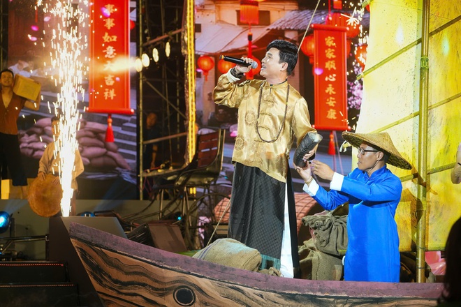 Rực rỡ đêm hội Nguyên tiêu, đậm sắc màu văn hóa Việt - Hoa - Ảnh 4.