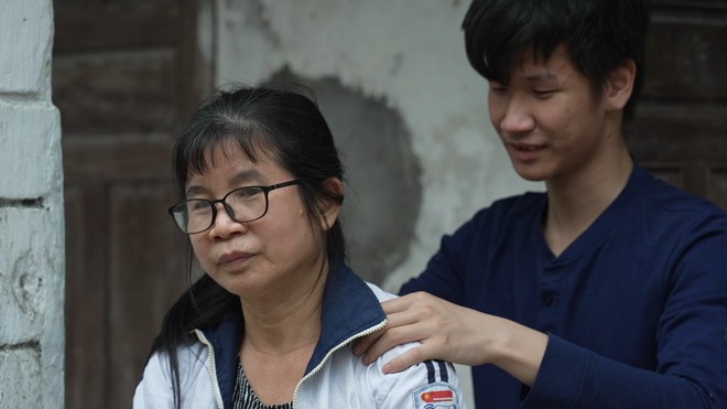 Tuổi 17, Bá Phát làm chỗ dựa cho mẹ và bà mù lòa - Mái ấm gia đình Việt- Ảnh 8.