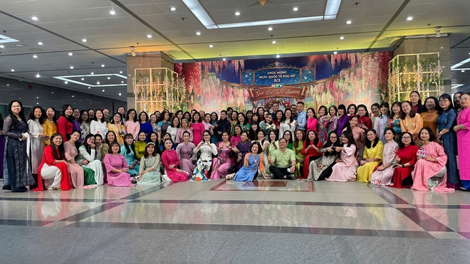 HTV hưởng ứng Tuần lễ Áo dài, chào mừng Ngày Quốc tế Phụ nữ 8/3 - Ảnh 4.