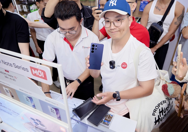 100 khách hàng sỡ hữu sớm Galaxy S26 Ultra - Ảnh 5.