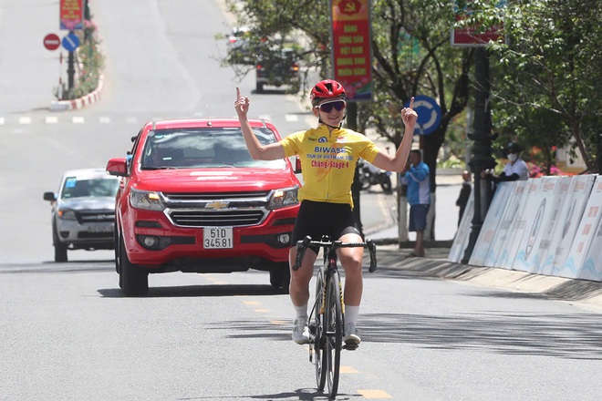 UCI BIWASE 2026: Những đóa hồng trên guồng quay tốc độ - Ảnh 4.