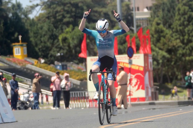 UCI BIWASE 2026: Những đóa hồng trên guồng quay tốc độ - Ảnh 5.