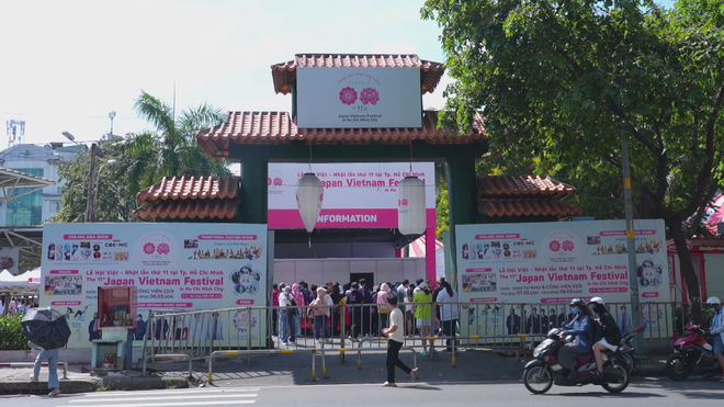 Lễ hội Việt - Nhật lần thứ 11: "Bữa tiệc" đa sắc màu giữa lòng thành phố - Ảnh 1.