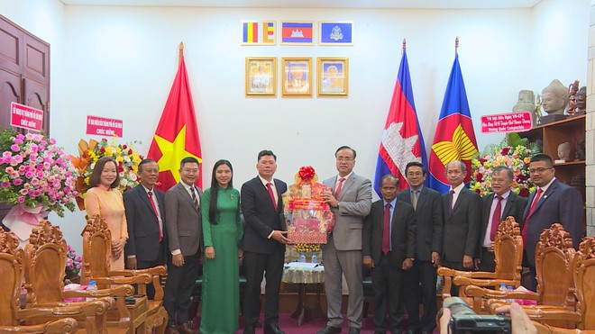 Lãnh đạo TP. Hồ Chí Minh chúc mừng Tết cổ truyền Campuchia - Chol Chnam Thmey 2026  - Ảnh 1.