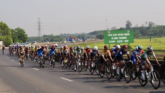 Khoảnh khắc đẹp chặng 8: Ven biển miền Trung | Cúp Truyền hình 2026 - Ảnh 1.