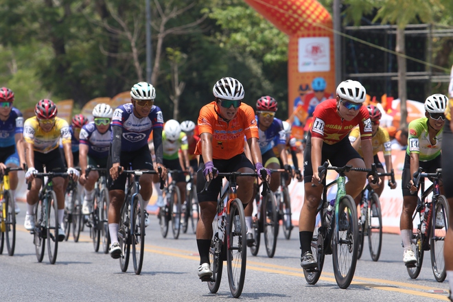 Khoảnh khắc đẹp chặng 8: Ven biển miền Trung | Cúp Truyền hình 2026 - Ảnh 30.