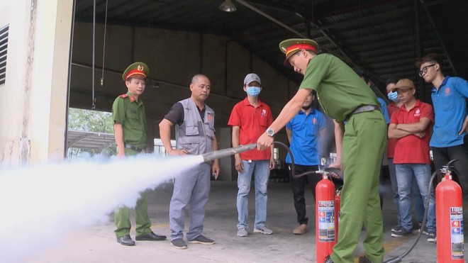 Siết chặt phòng cháy chữa cháy tại các xưởng gỗ giữa mùa nắng nóng - Ảnh 5.