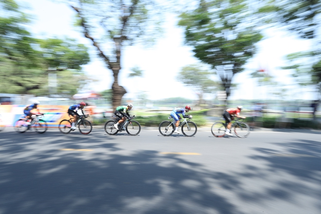 Hình ảnh đẹp chặng 9: Vòng đua TP. Huế- Ảnh 6. Hình ảnh đẹp chặng 9: Vòng đua TP. Huế- Ảnh 6.