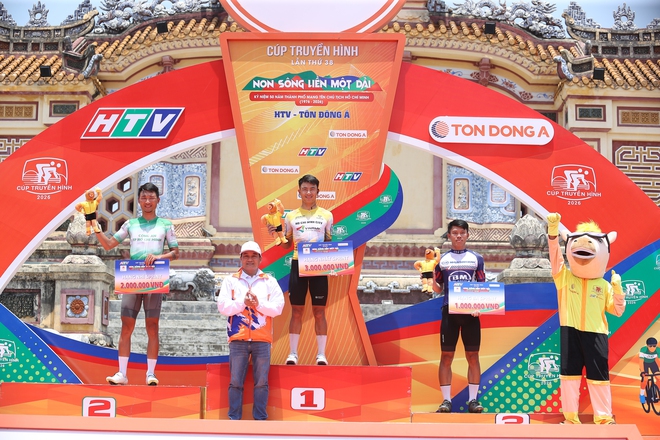 Hình ảnh đẹp chặng 9: Vòng đua TP. Huế- Ảnh 29. Hình ảnh đẹp chặng 9: Vòng đua TP. Huế- Ảnh 29.