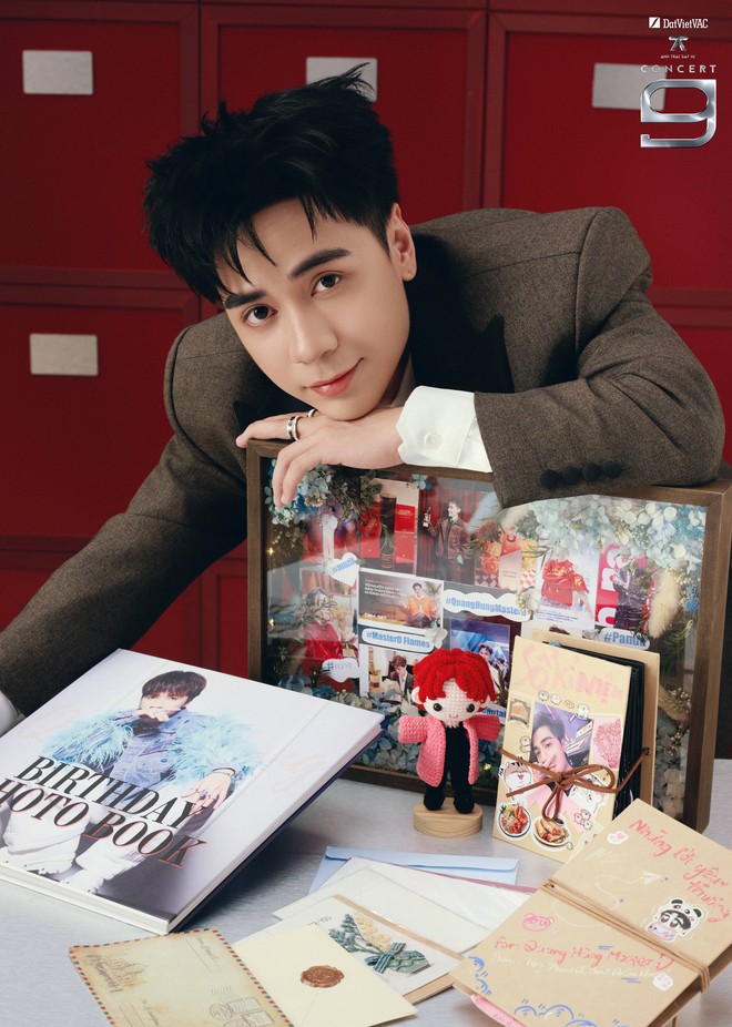 RHYDER, Isaac, Pháp Kiều, Jsol và dàn Anh trai hé lộ loạt kỷ vật từ fan- Ảnh 2. RHYDER, Isaac, Pháp Kiều, Jsol và dàn Anh trai hé lộ loạt kỷ vật từ fan- Ảnh 2.