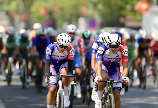 Chặng 9 sôi động Cố đô Huế: Marchuk Dzianis thống trị bảng tổng sắp- Ảnh 4.