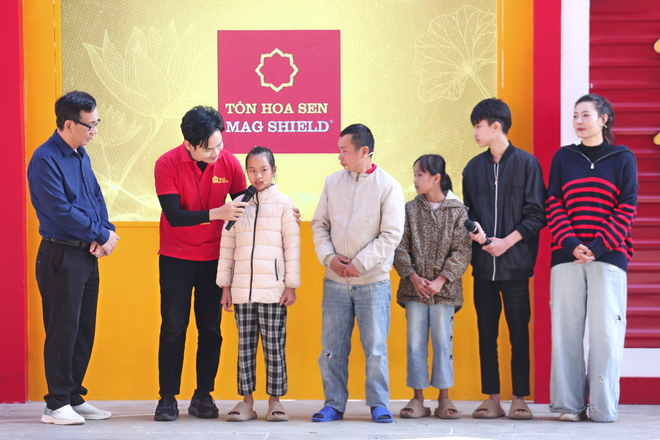 Mái ấm gia đình Việt: Thanh Hương tặng toàn bộ cát-xê cho cặp chị em sinh đôi - Ảnh 8.