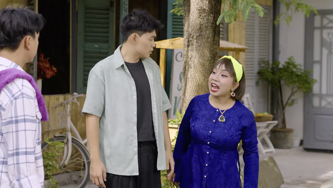 Lẹ không trễ tàu: Tối lửa tắt đèn có nhau - Ảnh 1.