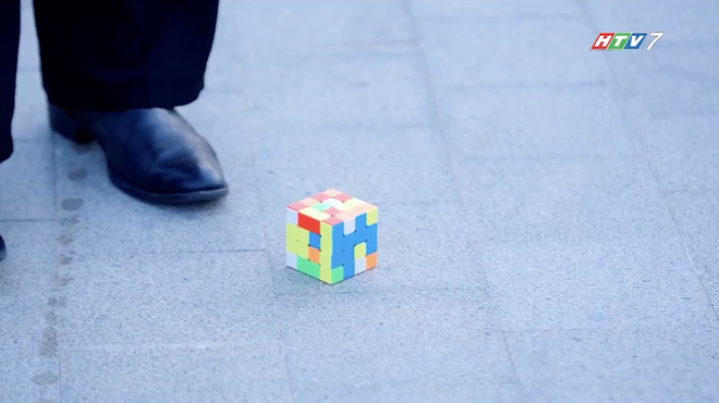 Trò đùa huyết thống: Bí mật từ khối rubik - Ảnh 4.