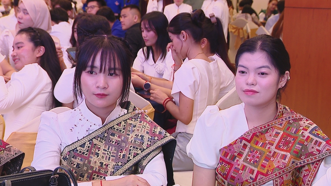 Nỗ lực tạo điều kiện tốt nhất cho sinh viên Lào và Campuchia học tập tại TP. Hồ Chí Minh - Ảnh 3.