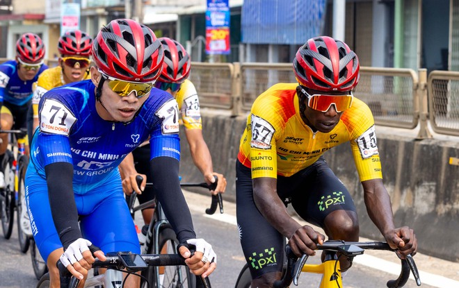 Ảnh đẹp chặng 11 Cúp Truyền hình 2026: Giữa miền Trung nắng gió- Ảnh 2.