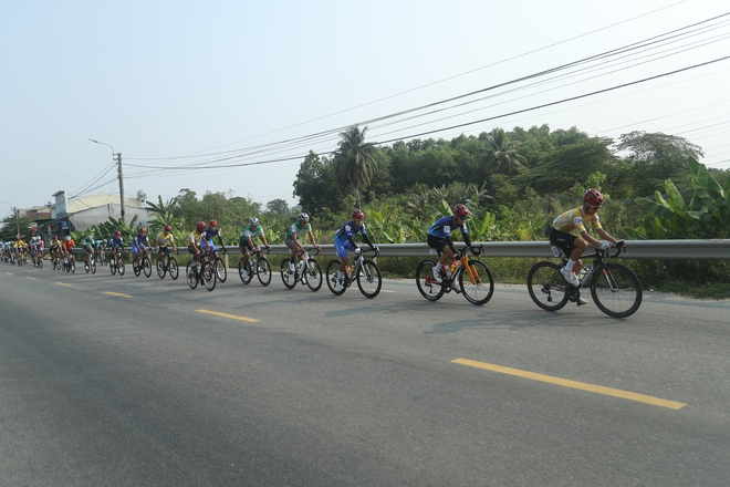 Ảnh đẹp chặng 12 | Cúp Truyền hình 2026: Những vòng quay rực rỡ trên cung đường duyên hải - Ảnh 2.