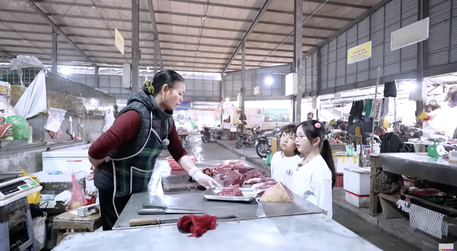 Khi các ông bố nổi tiếng đối mặt với thử thách "một mình chăm con" - Ảnh 7.