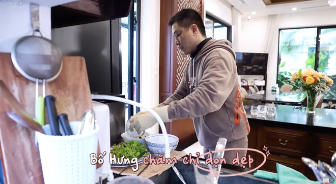 "Mẹ vắng nhà, ba là siêu nhân" Mùa 5 | Tập 1: Cuộc chiến "sinh tồn" bắt đầu - Ảnh 7.