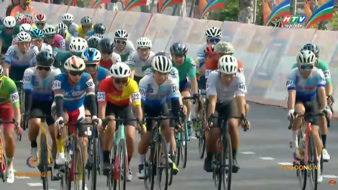 Hồ Xuân Duy "một mình một ngựa" thống trị đường đua phong trào tại  - Ảnh 3.