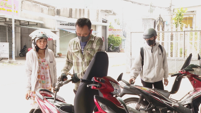 60 Giây ngày 16/4/2026 | Bến xe Miền Tây lên phương án phục vụ hành khách dịp lễ - Ảnh 9.