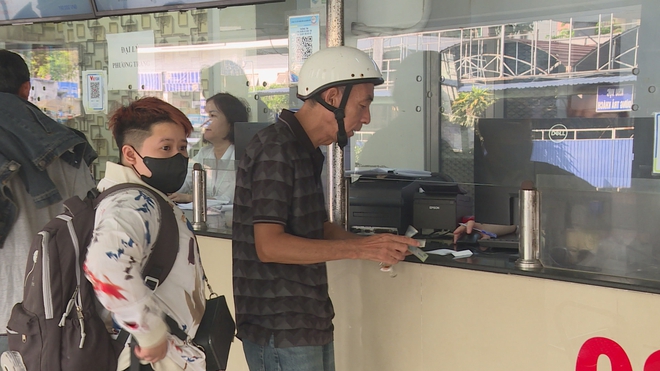 60 Giây ngày 16/4/2026 | Bến xe Miền Tây lên phương án phục vụ hành khách dịp lễ - Ảnh 3.