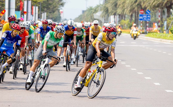 Những khoảnh khắc đẹp của chặng 13 - vòng đua phường Quy Nhơn (16/4)- Ảnh 4.