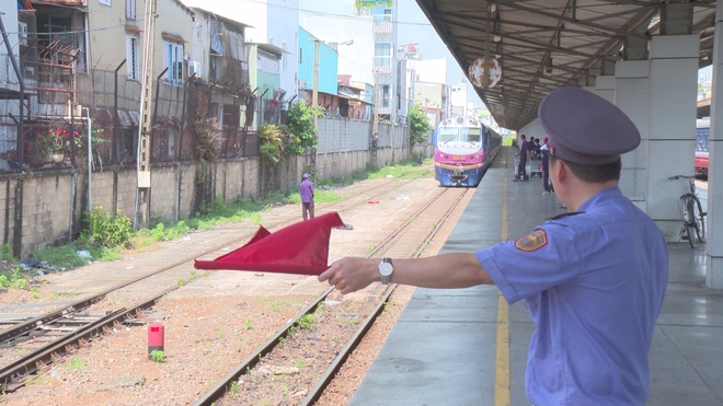 Ngành đường sắt tăng chuyến phục vụ Giỗ Tổ, lễ 30/4 và 1/5 - Ảnh 2.