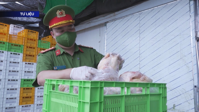 TP. Hồ Chí Minh siết chặt an toàn thực phẩm từ những mắt xích nhỏ nhất - Ảnh 3.