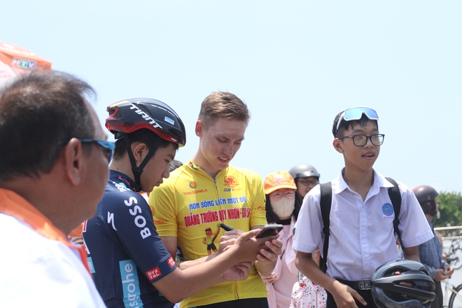 Chặng 14 Cúp Truyền hình 2026: Quyết liệt trên những con dốc - Ảnh 35.