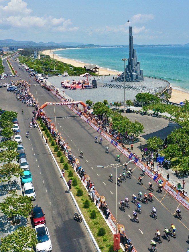 Chặng 14 Cúp Truyền hình 2026: Quyết liệt trên những con dốc - Ảnh 32.