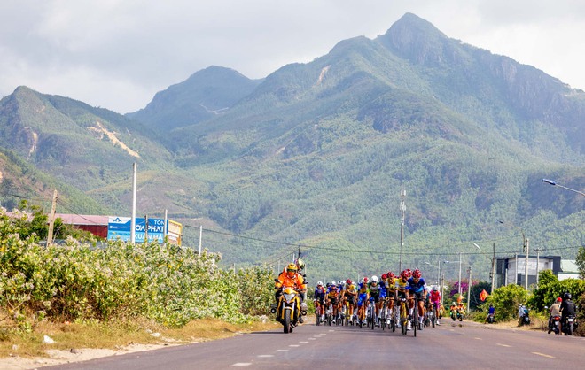 Chặng 14 Cúp Truyền hình 2026: Quyết liệt trên những con dốc - Ảnh 8.