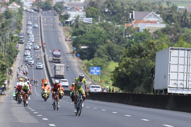 Chặng 14 Cúp Truyền hình 2026: Quyết liệt trên những con dốc - Ảnh 14.