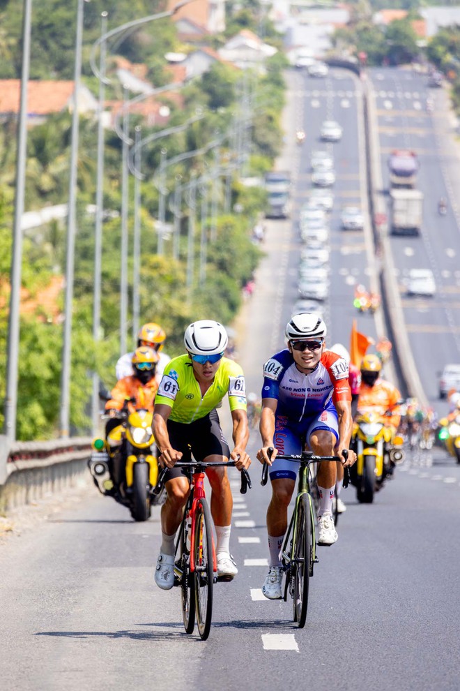 Chặng 14 Cúp Truyền hình 2026: Quyết liệt trên những con dốc - Ảnh 11.