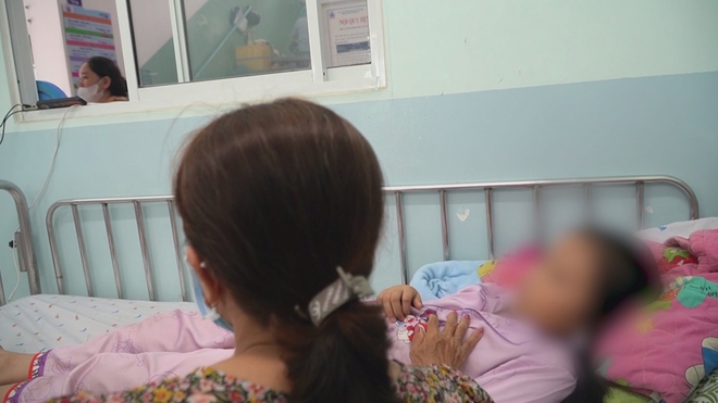 60 Giây ngày 18/4/2026 | Người dân TP. Hồ Chí Minh được khám sức khỏe, tầm soát bệnh miễn phí - Ảnh 4.