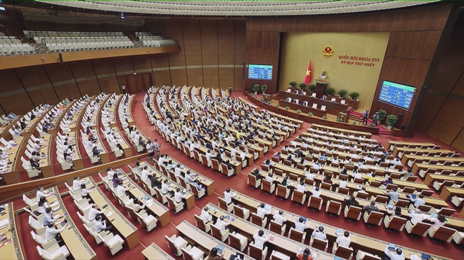 Quốc hội Khóa XVI tăng tốc hoàn thiện thể chế từ kỳ họp đầu tiên - Ảnh 1.