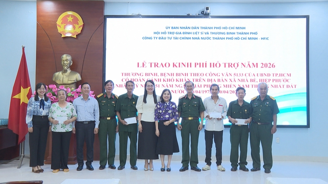 TP. Hồ Chí Minh tiếp sức gia đình chính sách ổn định cuộc sống - Ảnh 2.