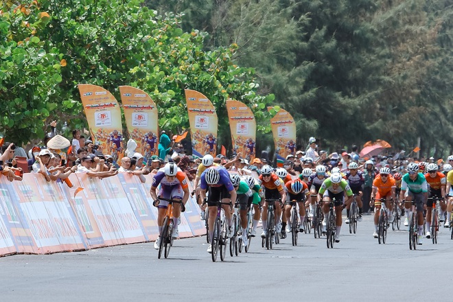 Chặng 14 Cúp Truyền hình 2026: Quyết liệt trên những con dốc - Ảnh 24.