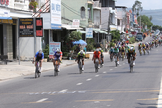 Chặng 14 Cúp Truyền hình 2026: Quyết liệt trên những con dốc - Ảnh 22.