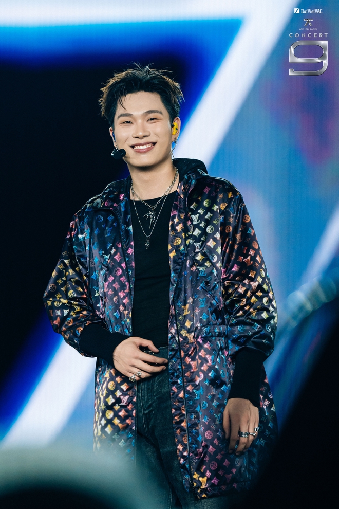 Anh Trai "Say Hi" Concert Đêm 9 khép lại hành trình bằng đêm diễn bùng nổ cảm xúc - Ảnh 24.