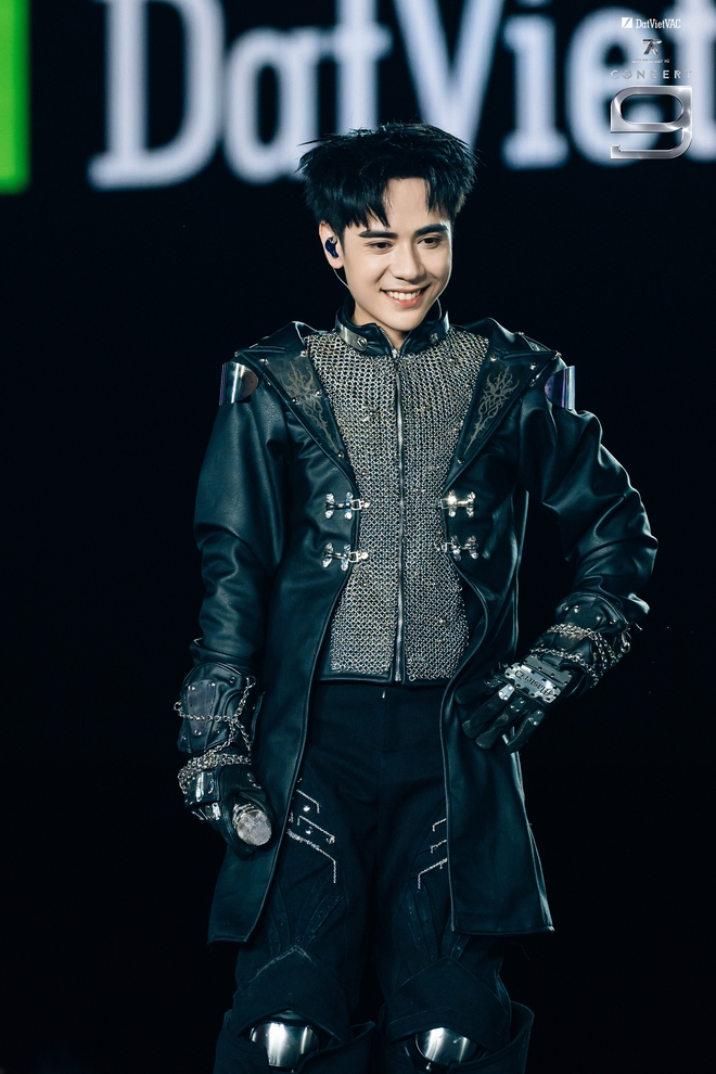 Anh Trai "Say Hi" Concert Đêm 9 khép lại hành trình bằng đêm diễn bùng nổ cảm xúc - Ảnh 23.