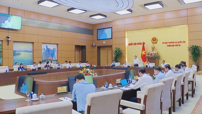 Khai mạc phiên họp thứ 56 của Ủy ban Thường vụ Quốc hội - Ảnh 2.