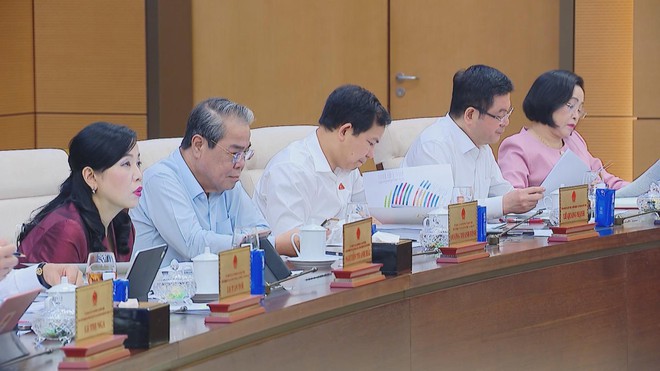 Khai mạc phiên họp thứ 56 của Ủy ban Thường vụ Quốc hội - Ảnh 3.