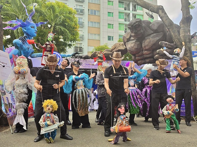 Khai mạc Ngày hội Du lịch TP.HCM 2026: Kích cầu du lịch hè, kết nối doanh nghiệp và địa phương - Ảnh 4.