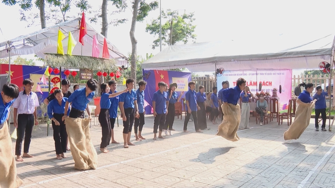 Giữ hồn văn hóa từ ngày hội cộng đồng - Ảnh 2.