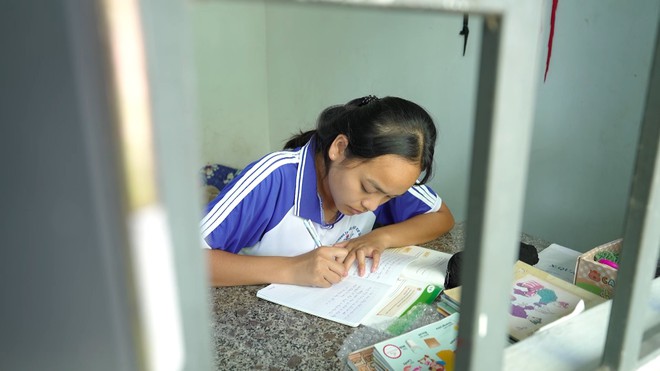 Mái ấm gia đình Việt: Thảo Vân ở trọ từ nhỏ, đêm nằm khóc vì nhớ bà - Ảnh 6.