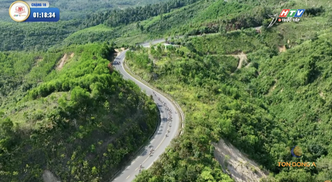 Sergei Kulikov thắng chặng tại Đà Lạt, Mugisha Moise chiếm "ngôi vương" leo núi - Ảnh 1.