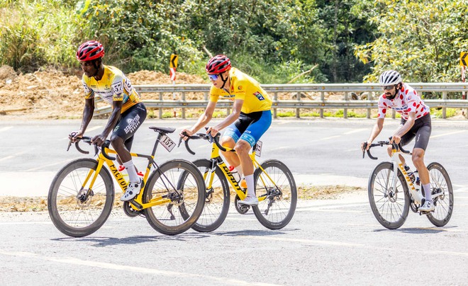 Ảnh đẹp chặng 16: Nha Trang - Lâm Đồng (140 km) - Ảnh 12.