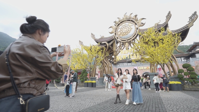 Khách quốc tế đến Việt Nam du lịch đạt mức cao kỉ lục với 6,7 triệu lượt - Ảnh 6.