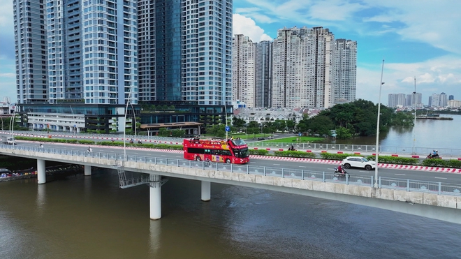 Khách quốc tế đến Việt Nam du lịch đạt mức cao kỉ lục với 6,7 triệu lượt - Ảnh 1.